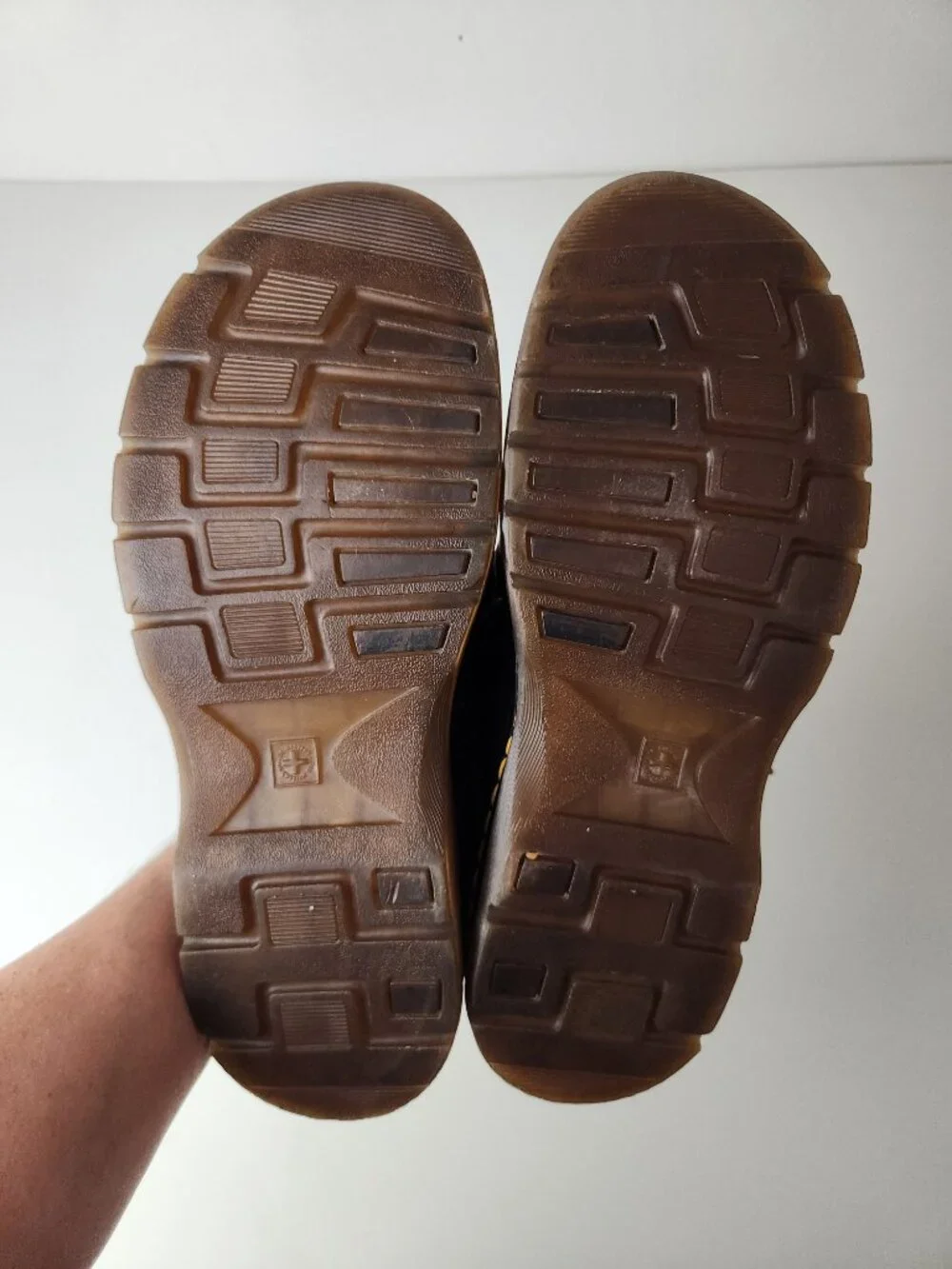 Dr Martens Shoes Mens 11 Brown Oxford Leather Three Eyelet 11194 AW004
